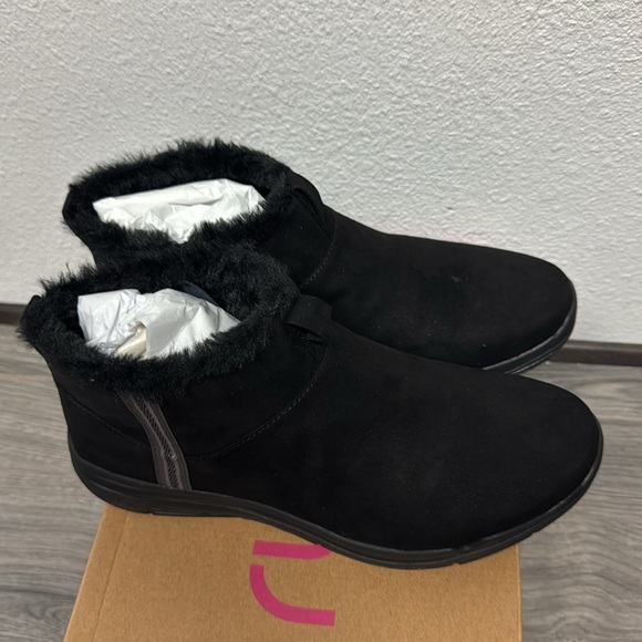 Ryka Water-Repellent Side-Zip Ankle Boots Faux Fur-Amber (WIDE) - Picture 5 of 7